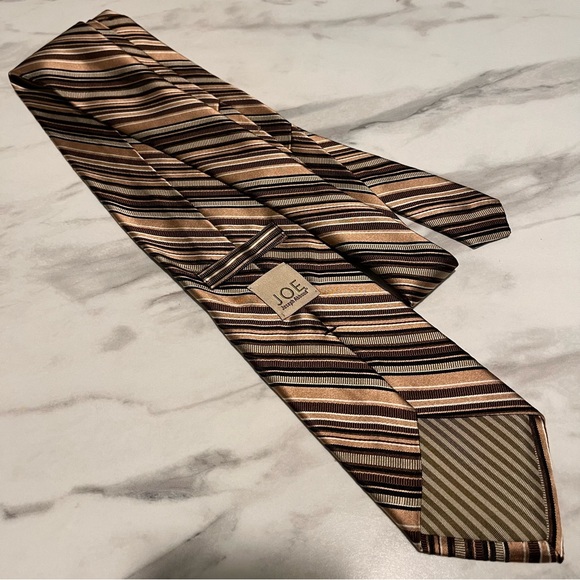 JOE Joseph Abboud 100% Silk Striped Woven Tie - Picture 2 of 5